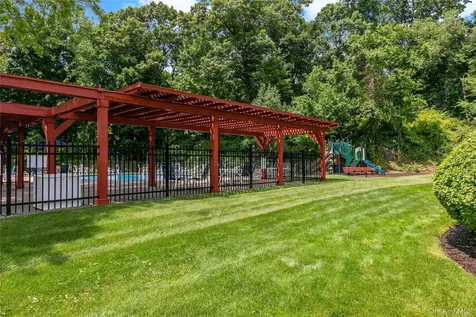 191 Horseshoe Circle Ossining NY 10562