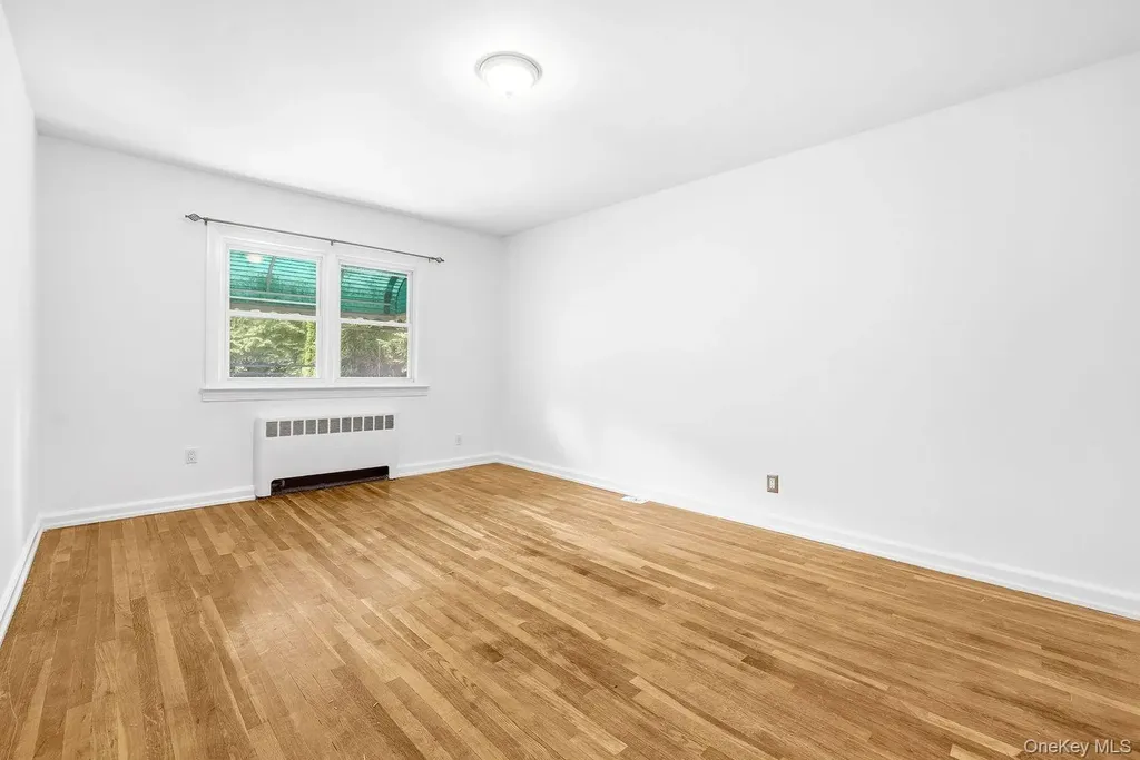 4223 Digney Avenue Bronx NY 10466