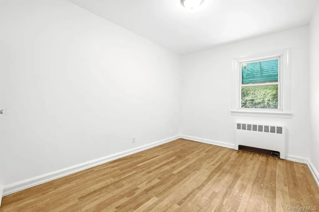 4223 Digney Avenue Bronx NY 10466
