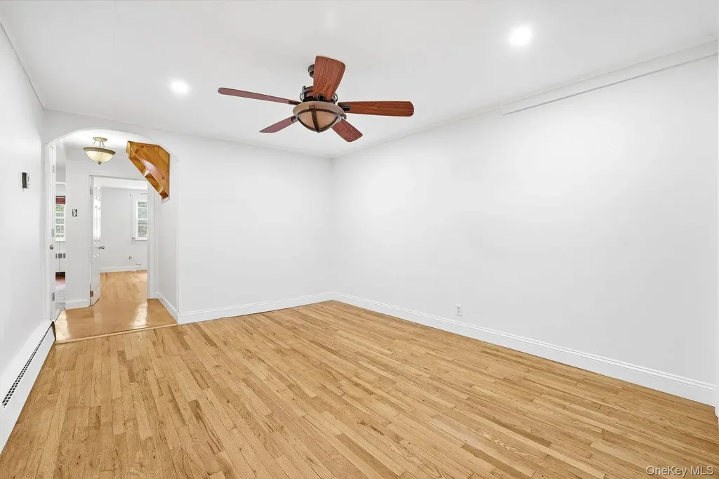 4223 Digney Avenue Bronx NY 10466
