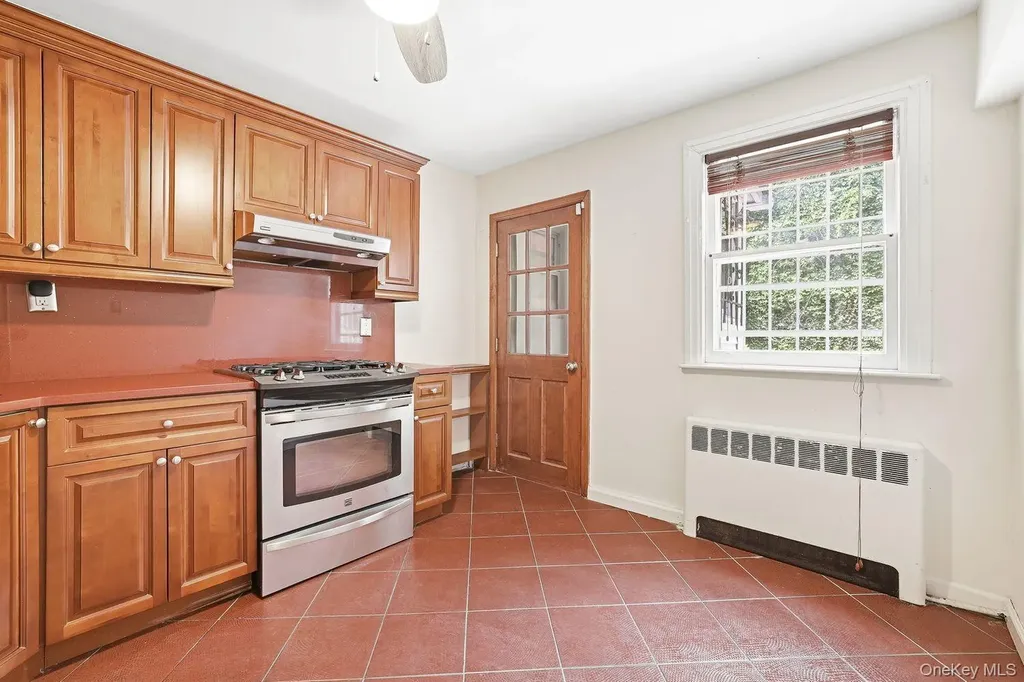 4223 Digney Avenue Bronx NY 10466