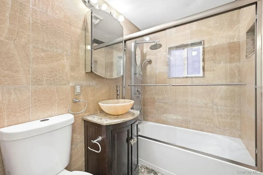 4223 Digney Avenue Bronx NY 10466