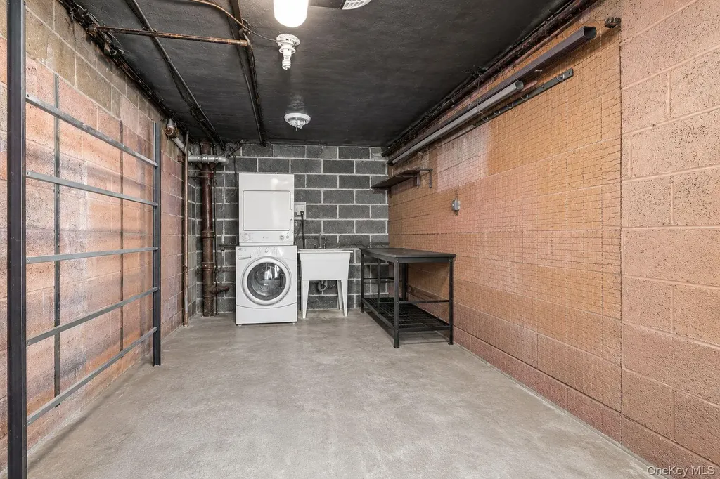 4223 Digney Avenue Bronx NY 10466