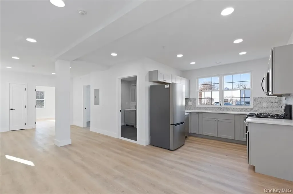 9 Lagrange Avenue Poughkeepsie NY 12603
