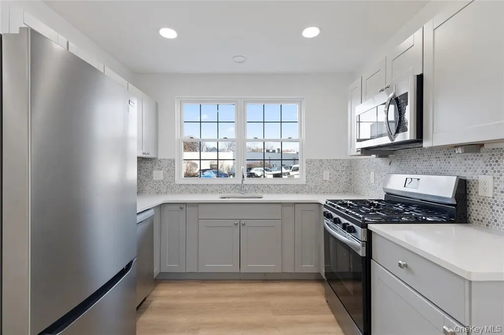 9 Lagrange Avenue Poughkeepsie NY 12603
