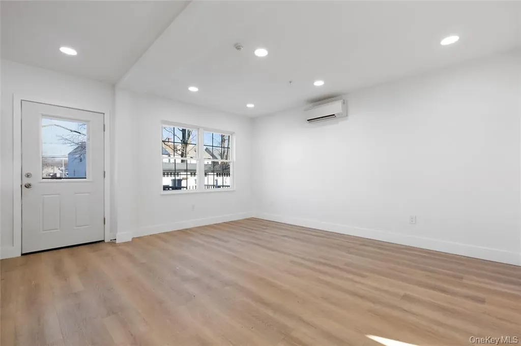 9 Lagrange Avenue Poughkeepsie NY 12603