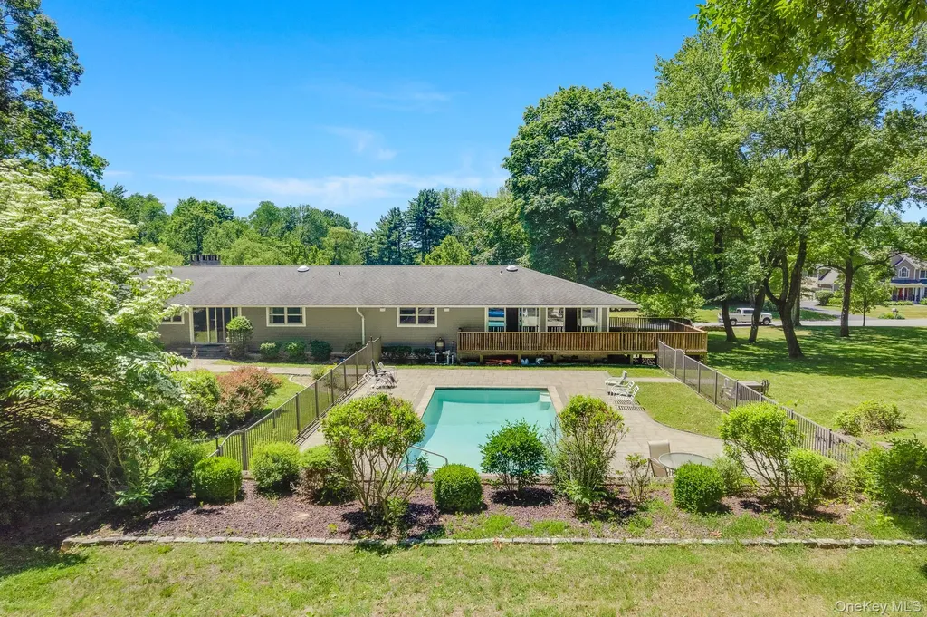 21 Vail Road Poughkeepsie NY 12603
