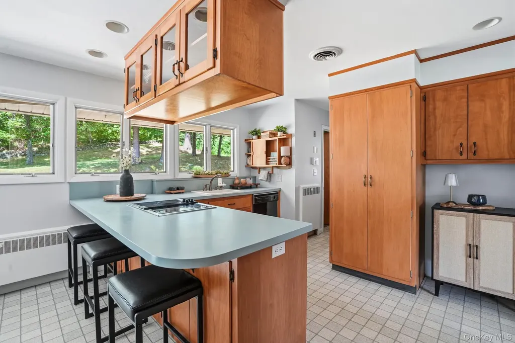 21 Vail Road Poughkeepsie NY 12603