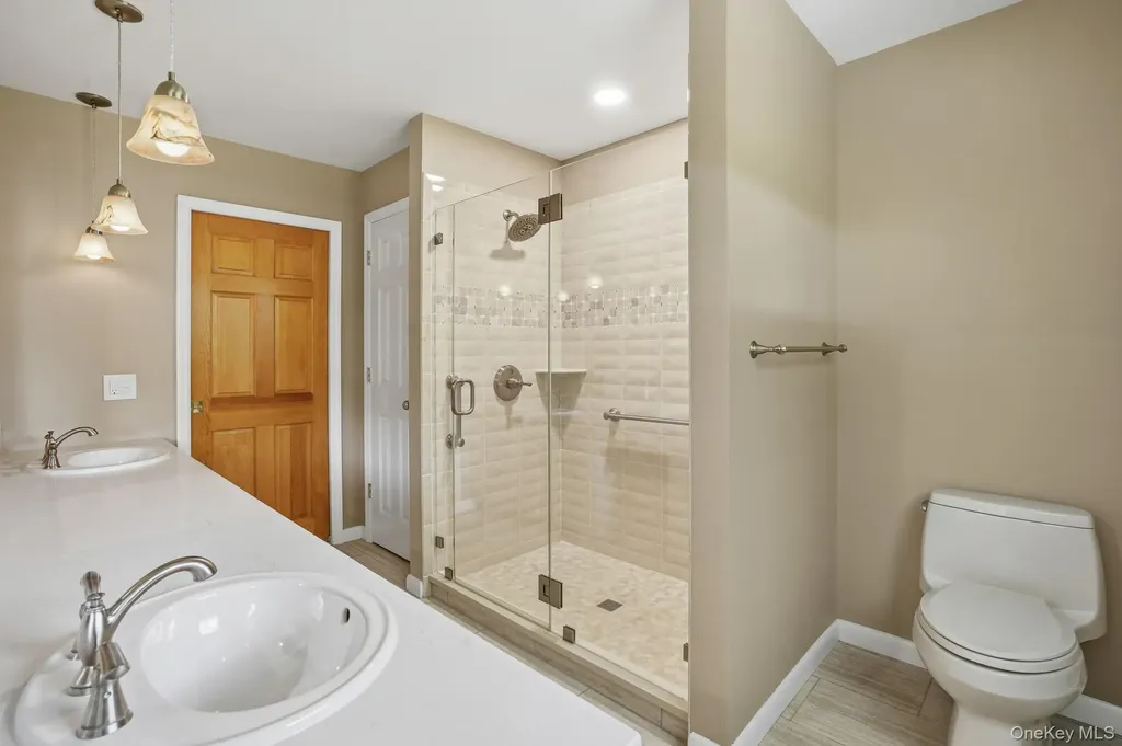 21 Vail Road Poughkeepsie NY 12603