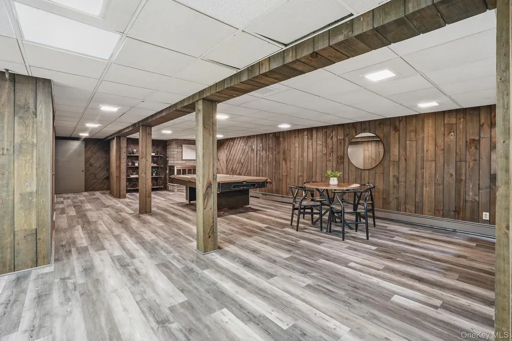 21 Vail Road Poughkeepsie NY 12603