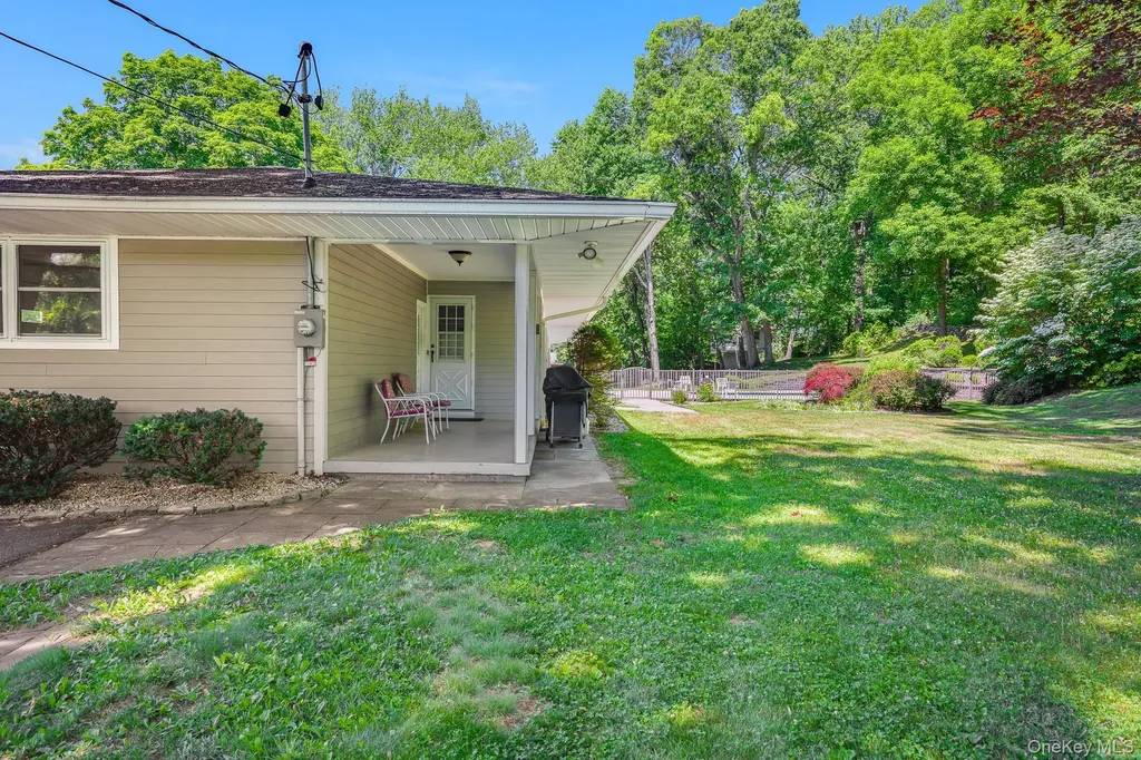 21 Vail Road Poughkeepsie NY 12603