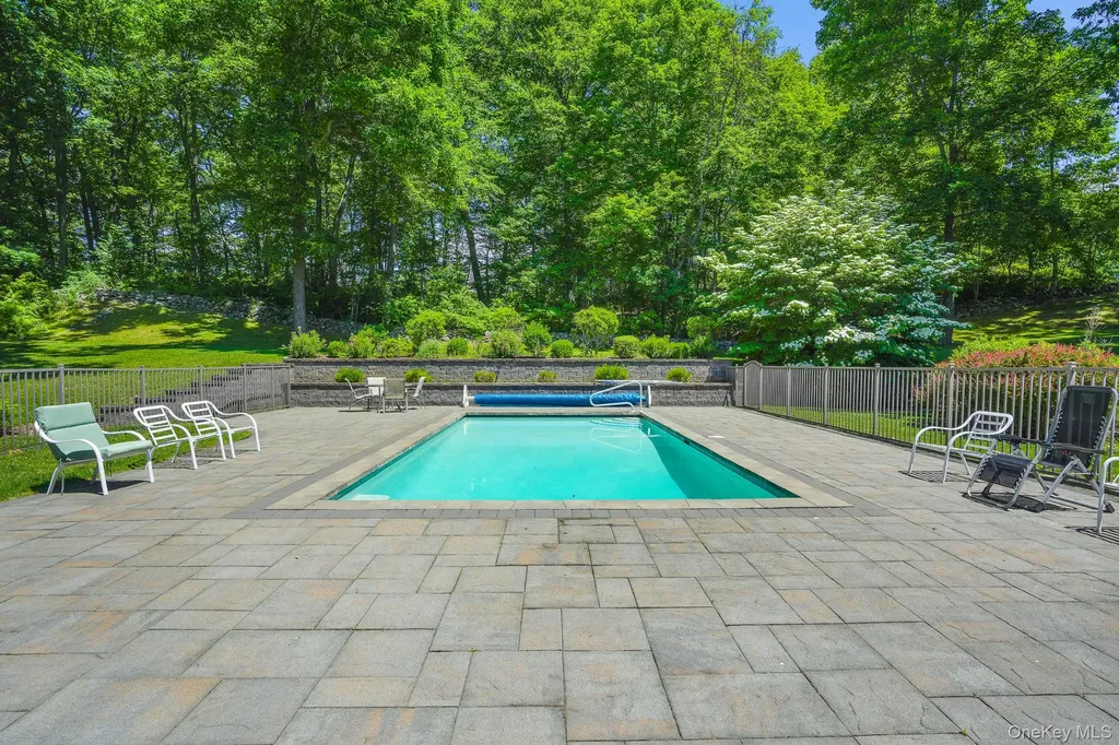 21 Vail Road Poughkeepsie NY 12603