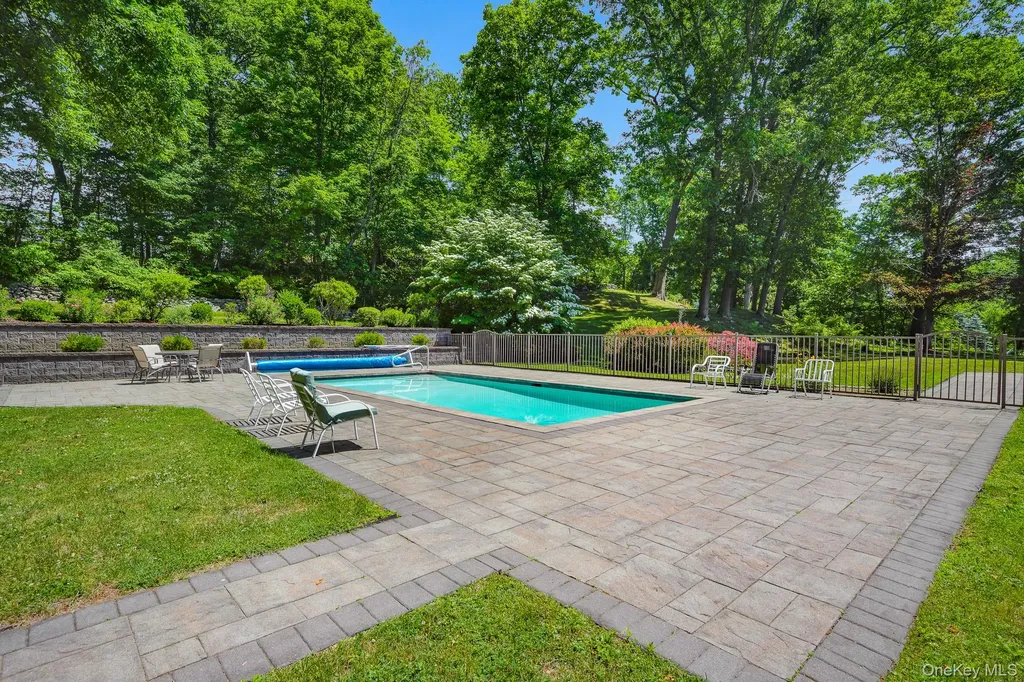 21 Vail Road Poughkeepsie NY 12603