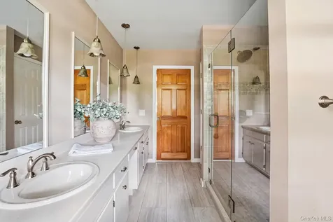 21 Vail Road Poughkeepsie NY 12603