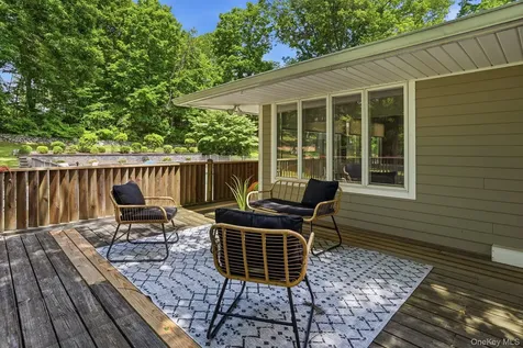 21 Vail Road Poughkeepsie NY 12603