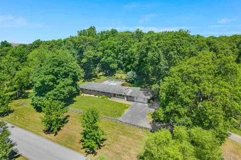21 Vail Road Poughkeepsie NY 12603