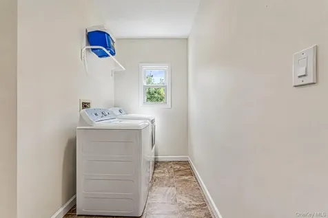 16 North Street Glen Cove NY 11542