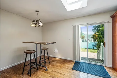 16 North Street Glen Cove NY 11542