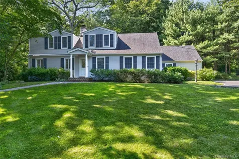 2108 Edge Road Muttontown NY 11791
