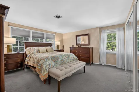 2108 Edge Road Muttontown NY 11791