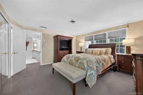 2108 Edge Road Muttontown NY 11791
