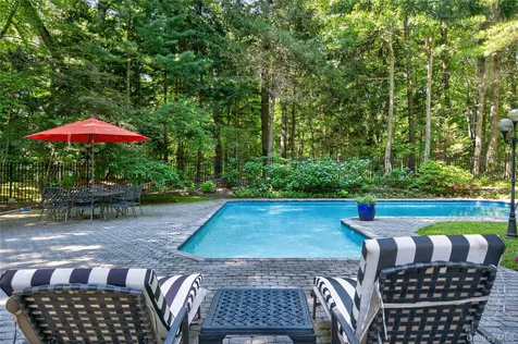 2108 Edge Road Muttontown NY 11791