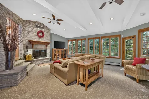 2108 Edge Road Muttontown NY 11791