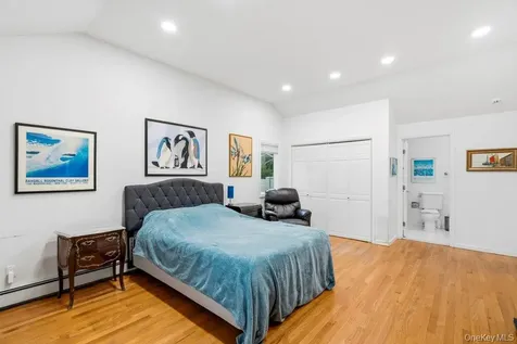 26 Sheridan Street Old Bethpage NY 11804