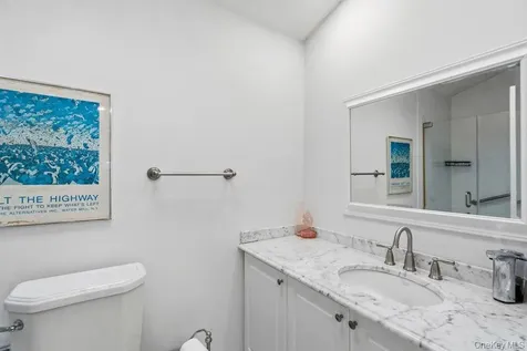 26 Sheridan Street Old Bethpage NY 11804