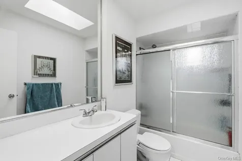 26 Sheridan Street Old Bethpage NY 11804