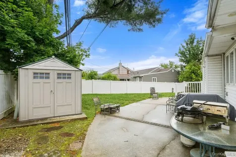26 Sheridan Street Old Bethpage NY 11804