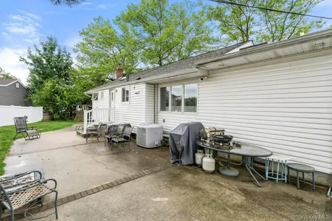 26 Sheridan Street Old Bethpage NY 11804