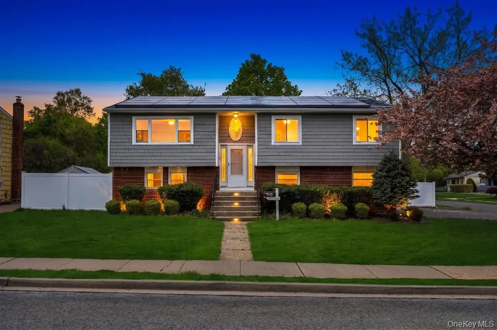 226 Princess Street Hicksville NY 11801