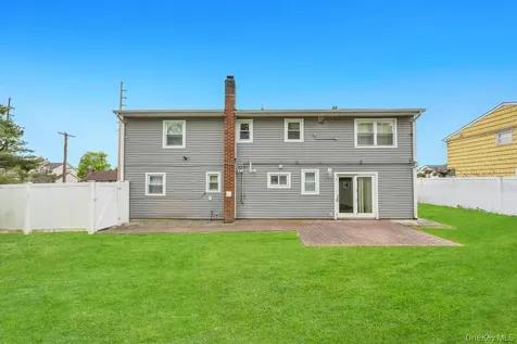 226 Princess Street Hicksville NY 11801