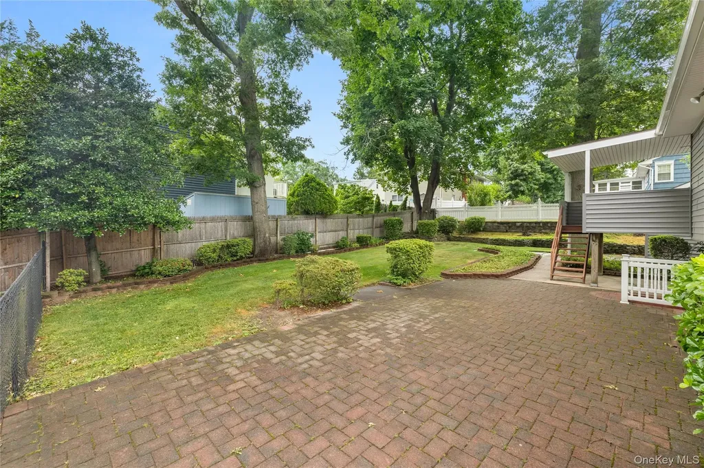 142 Mohican Avenue Ronkonkoma NY 11779
