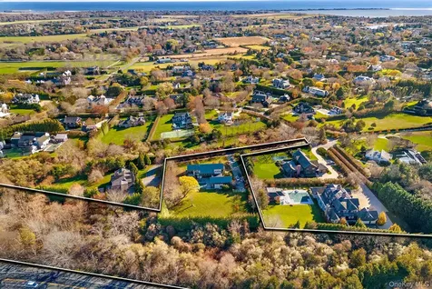 104 Osprey Way Water Mill NY 11976