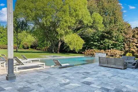 104 Osprey Way Water Mill NY 11976