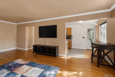 8 North James Street Peekskill NY 10566