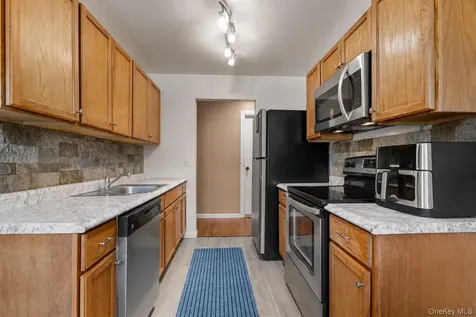 8 North James Street Peekskill NY 10566