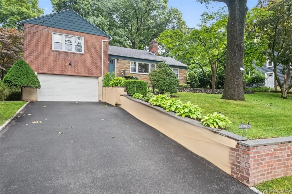 54 Park Circle White Plains NY 10603