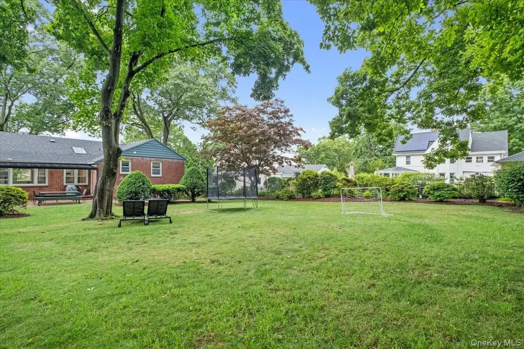 54 Park Circle White Plains NY 10603