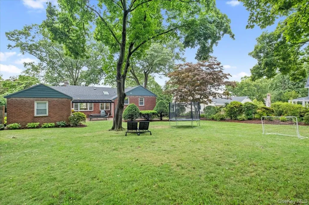 54 Park Circle White Plains NY 10603