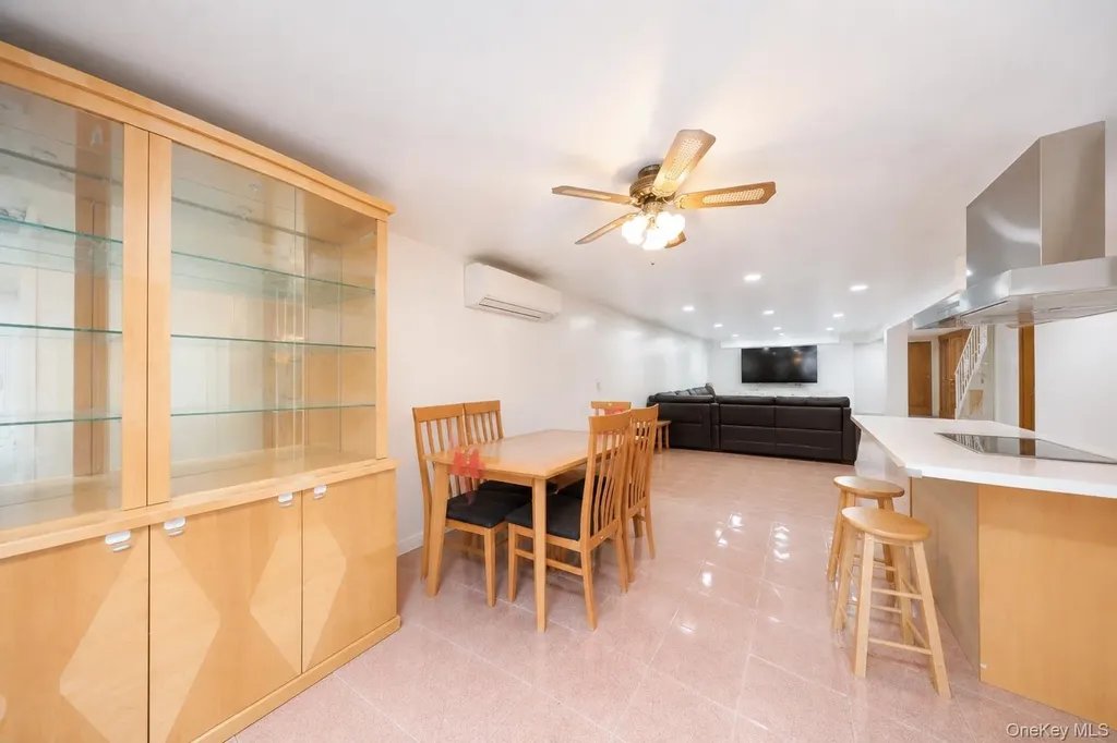1432 70th Street Brooklyn NY 11228