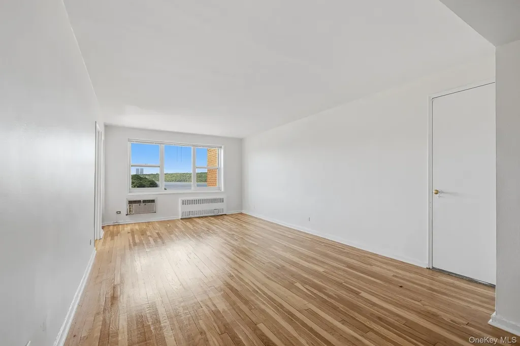 2465 Palisade Avenue Bronx NY 10463