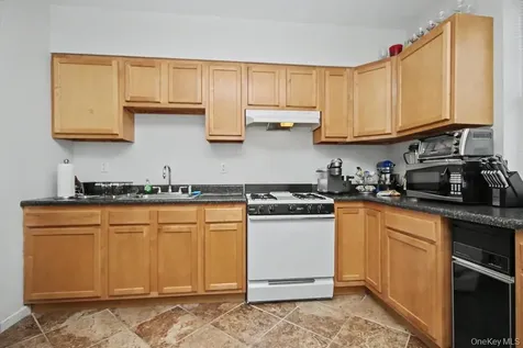 911 South Street Peekskill NY 10566