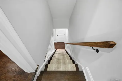 169 Jay Court Cross River NY 10518