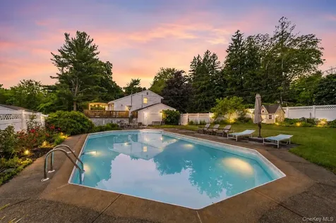 2590 Darnley Place Yorktown Heights NY 10598