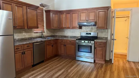 417 Baker Street Poughkeepsie NY 12603