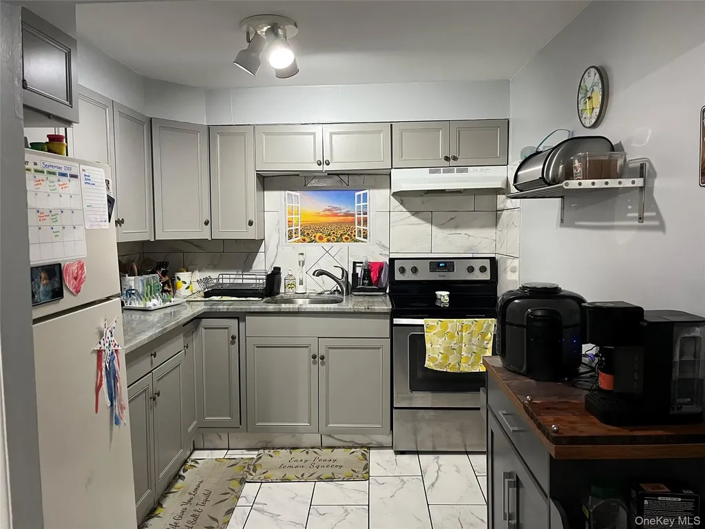 32 Madison Avenue Westbury NY 11590