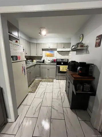 32 Madison Avenue Westbury NY 11590